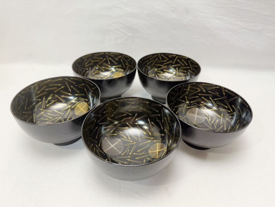 ほぼ未使用 懐石道具 木製黒塗 吸物椀 金彩松葉見返し蒔絵 木箱