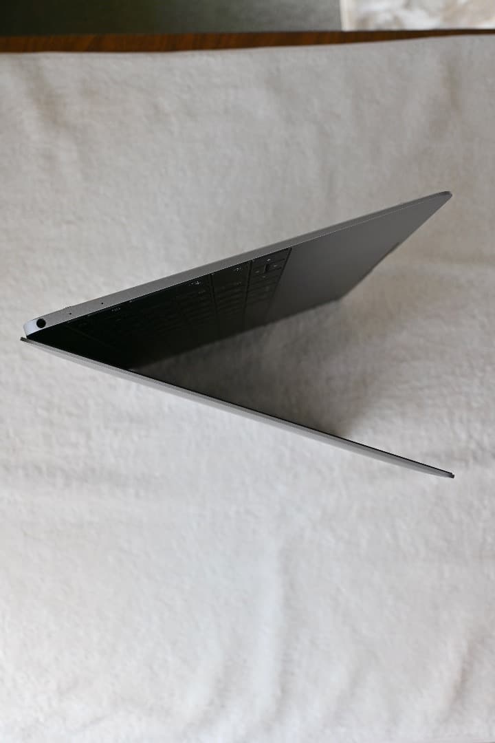 MacBook本体 Apple MacBook 12(2017) 512GB 8GB 1.3GHz