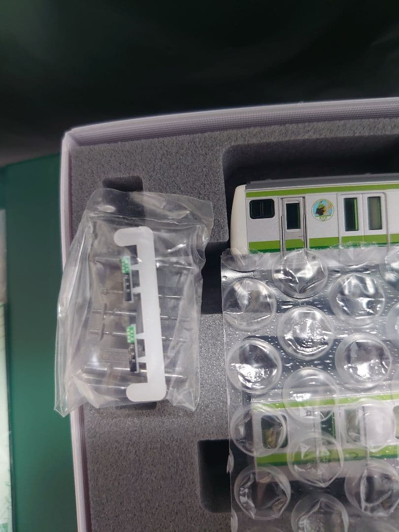 JR E233系 6000番台 横浜線 レア希少品 10‐1224 KATO