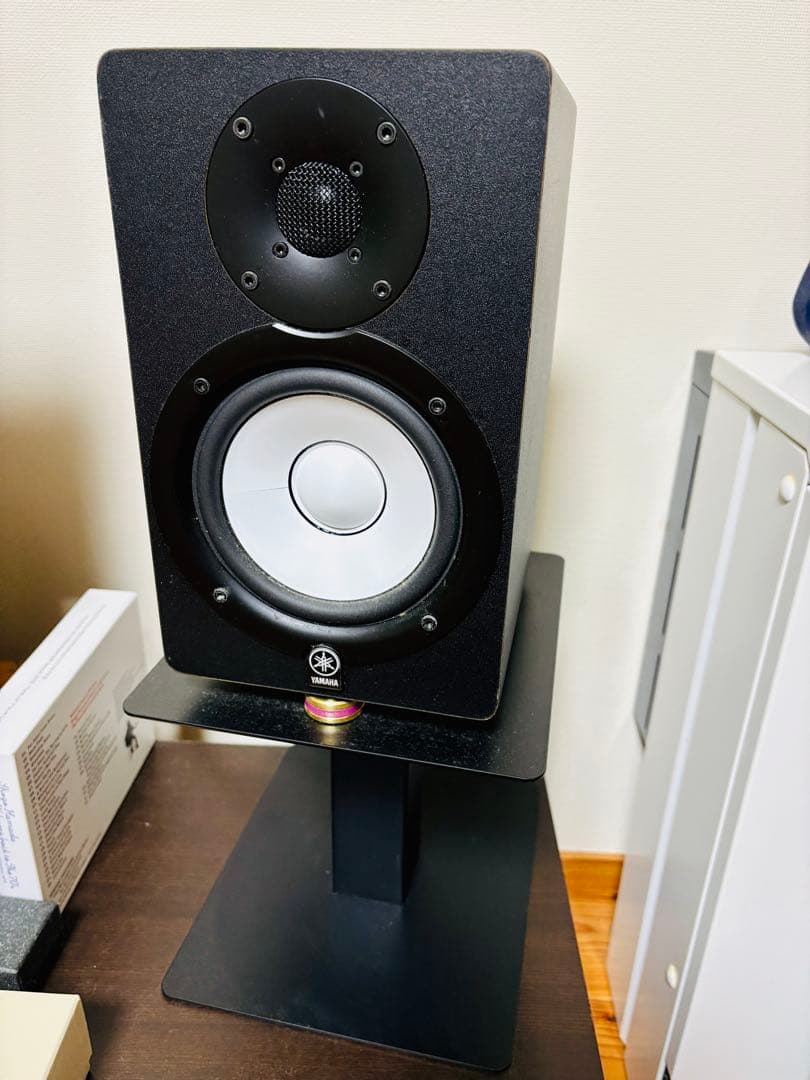 YAMAHAモニタースピーカー HS50Mペア、スタンド、インシュレーター付き