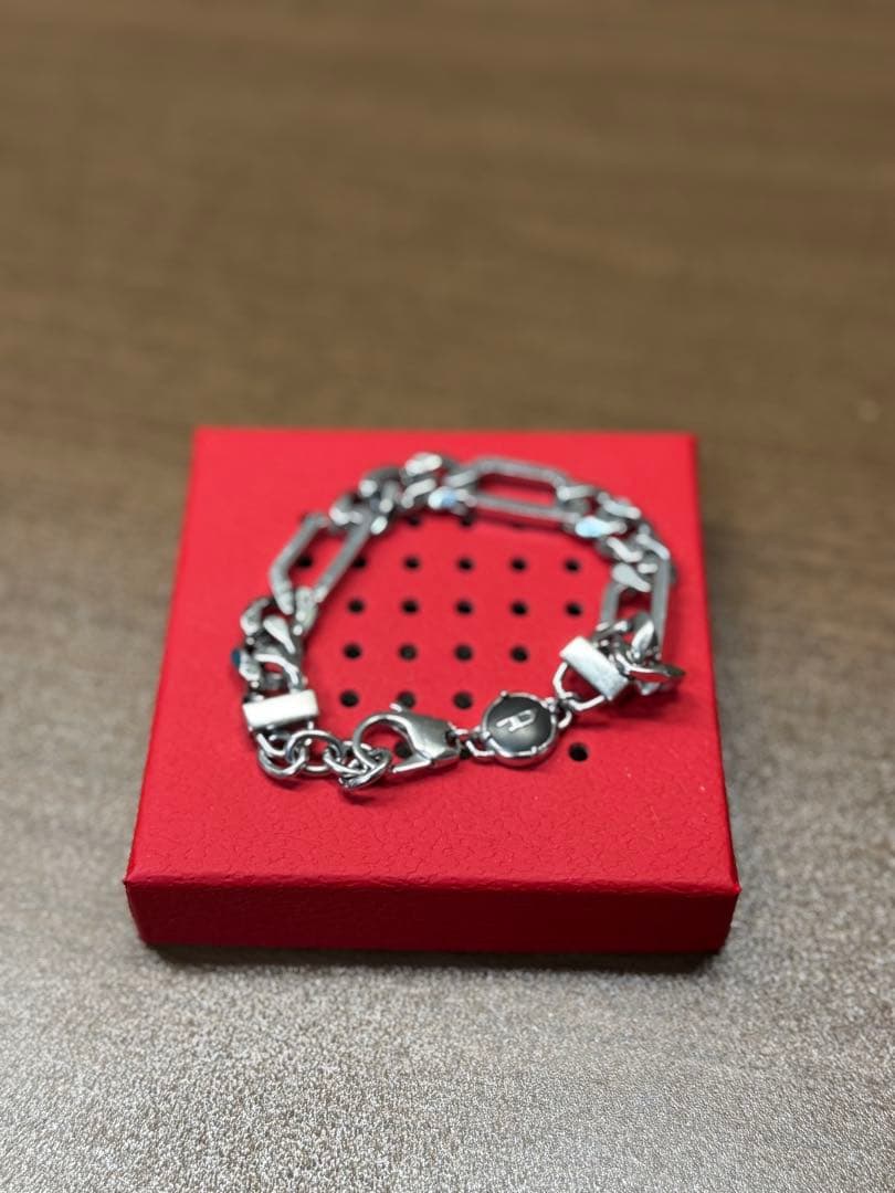 シルバーチェーンブレスレット