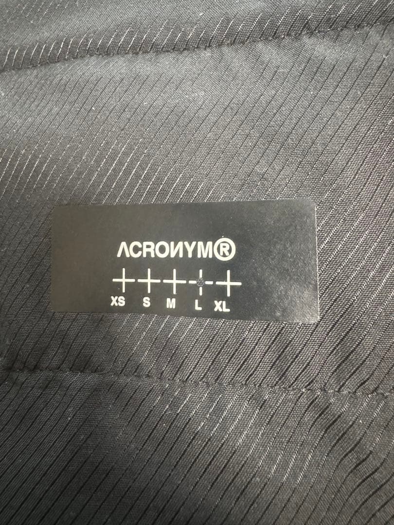 Acronym アクロニウム P30AL-DS サイズL