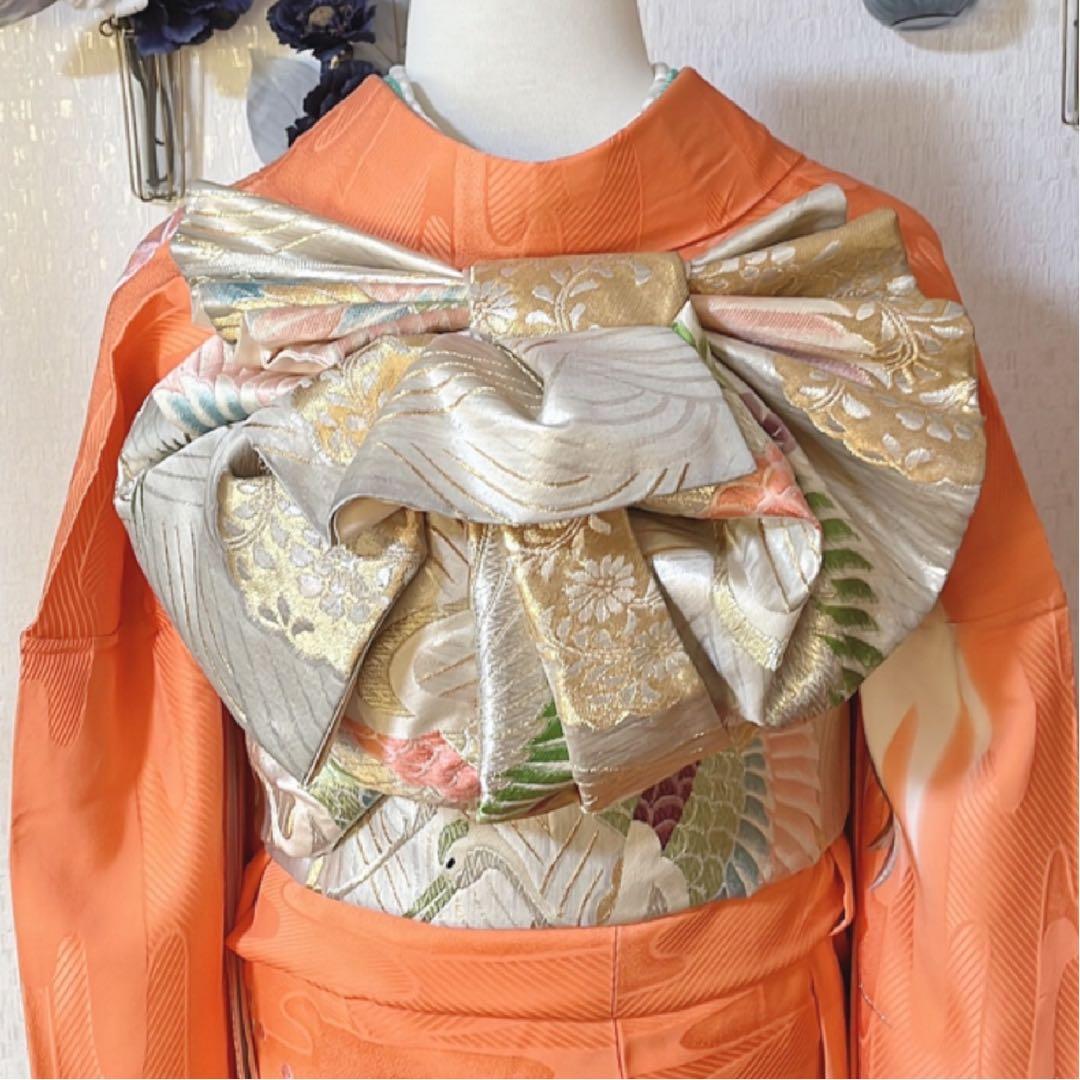 断捨離中の為破格‼️【高級 中振袖５点セット】 正絹 花柄 古典柄 刺繍 成人式