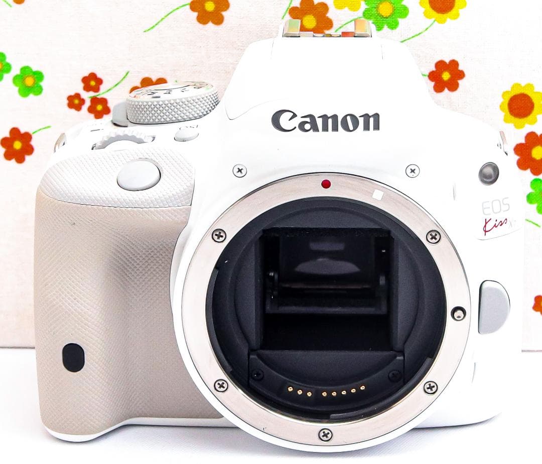 Canon kiss x7☆希少ホワイト☆スマホに転送☆高性能レンズ！