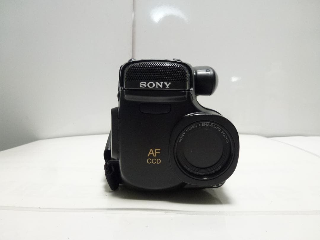 希少　大人気　動作品　SONY　CCD-TR212　ビデオカメラ　8mmテープ