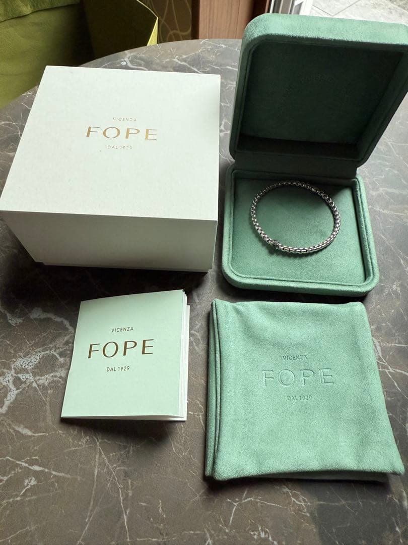 FOPE EKA ホワイトゴールド ブラックダイヤ M