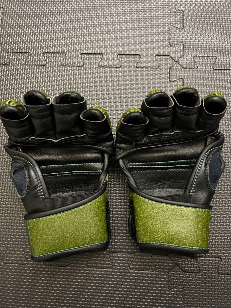 ISAMI RIZIN ボクシンググローブ Mサイズ