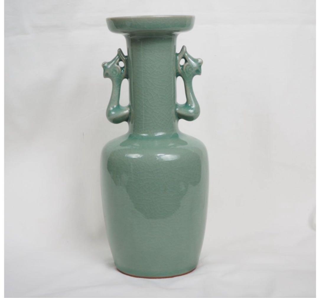 送料無料　倣宋代青磁花瓶　レプリカ　作家物　木箱付　高さ25ｃｍ