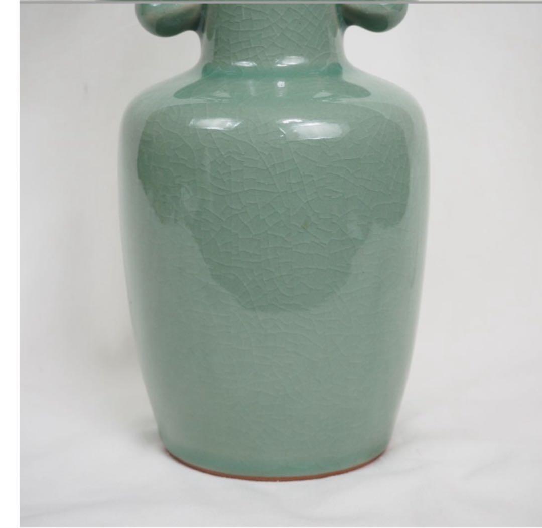 送料無料　倣宋代青磁花瓶　レプリカ　作家物　木箱付　高さ25ｃｍ