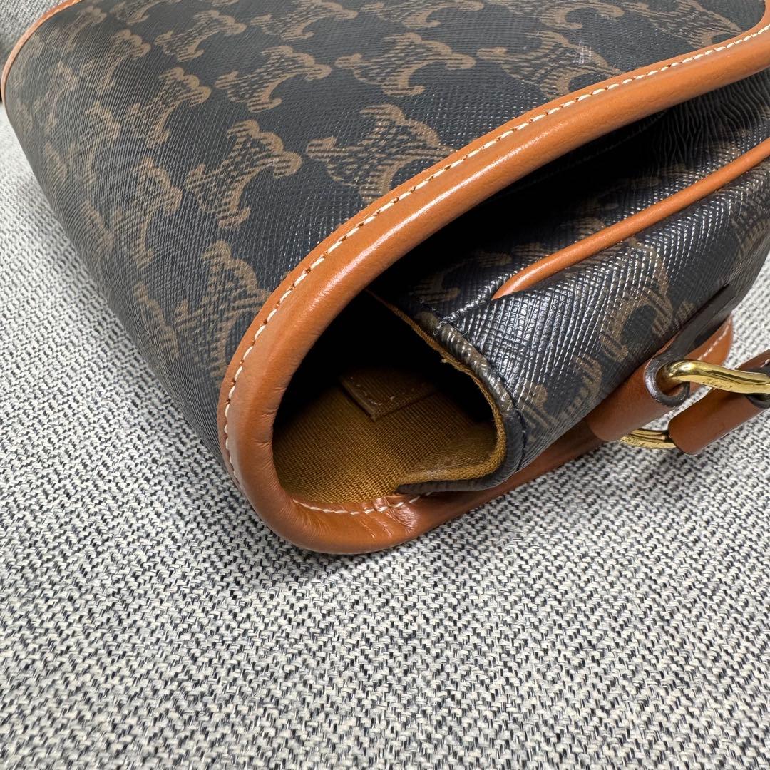 セリーヌ ミディアム フォルコ ショルダーバッグ トリオンフ