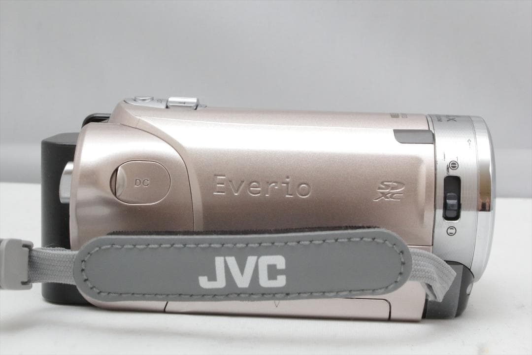 美品！JVC Everio GZ-E265-N Everio ビデオカメラ