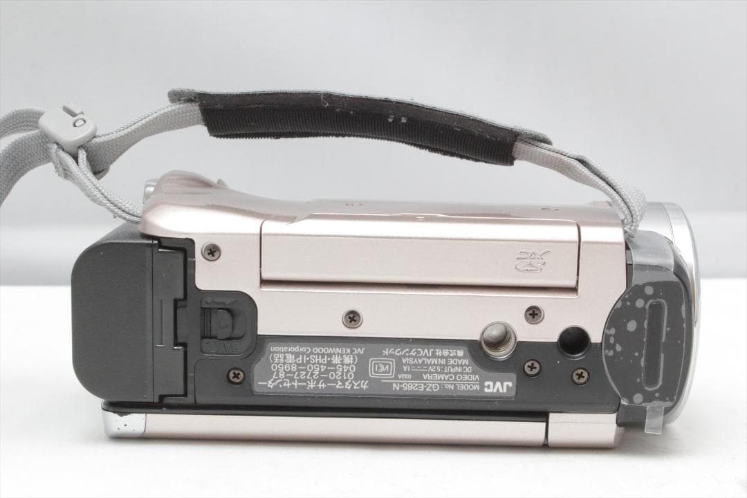 美品！JVC Everio GZ-E265-N Everio ビデオカメラ