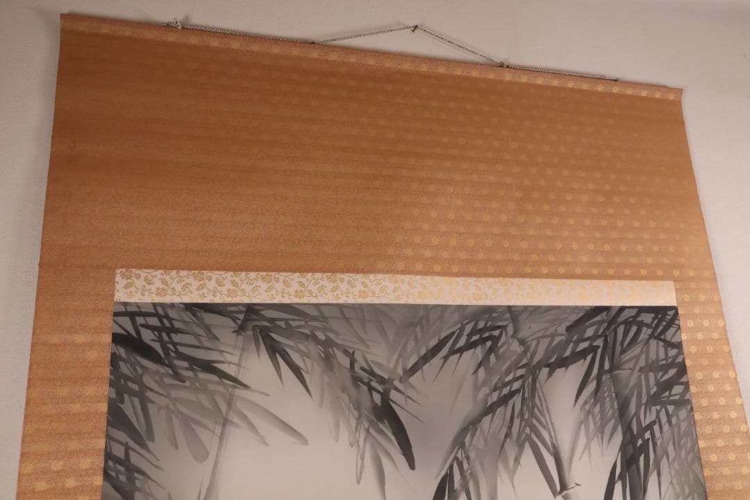 【模写】日本画 彩色 苅谷翠虹「猛虎の図」絹本 掛け軸 大幅 木箱 MA547