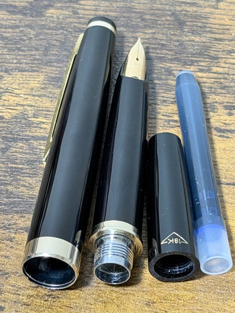 新品未使用　1973年製　パイロット　エリート　18金　ゴールド　細字