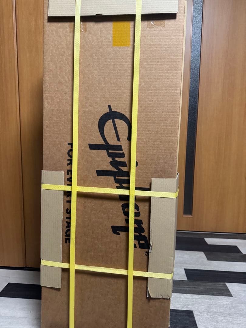 ギター Inspired byGibson Custom Les Paul Custom