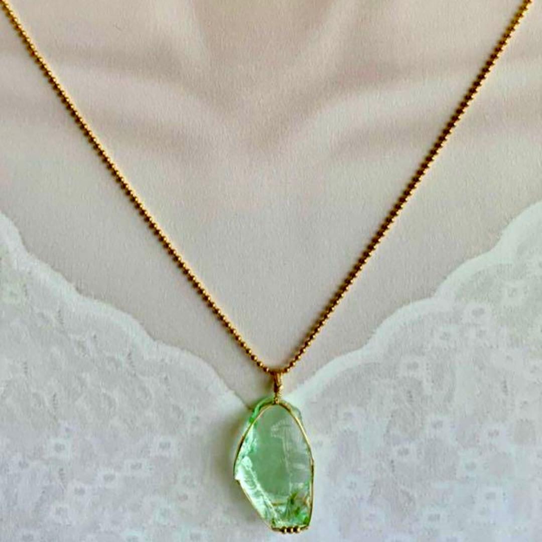 アンダラクリスタル （ペパーミントグリーン） 原石 ペンダントトップ