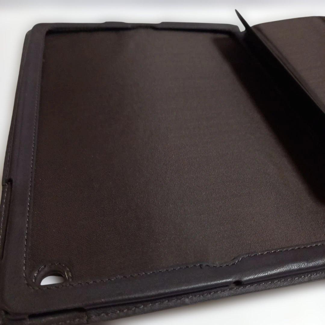 (美品) COACH iPadケース シグネチャー柄 ブラウン