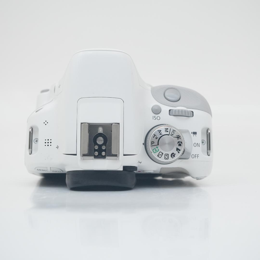 Canon EOS kiss X7ホワイレンズキット