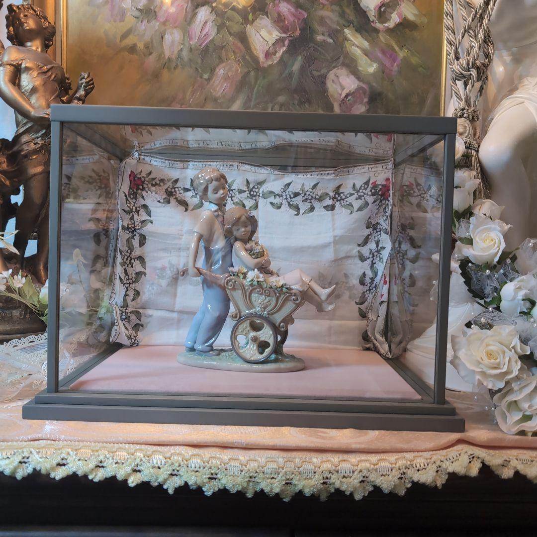 ♥LLADRO【君が好き】♥横型LLADROガラスケース背面鏡付き