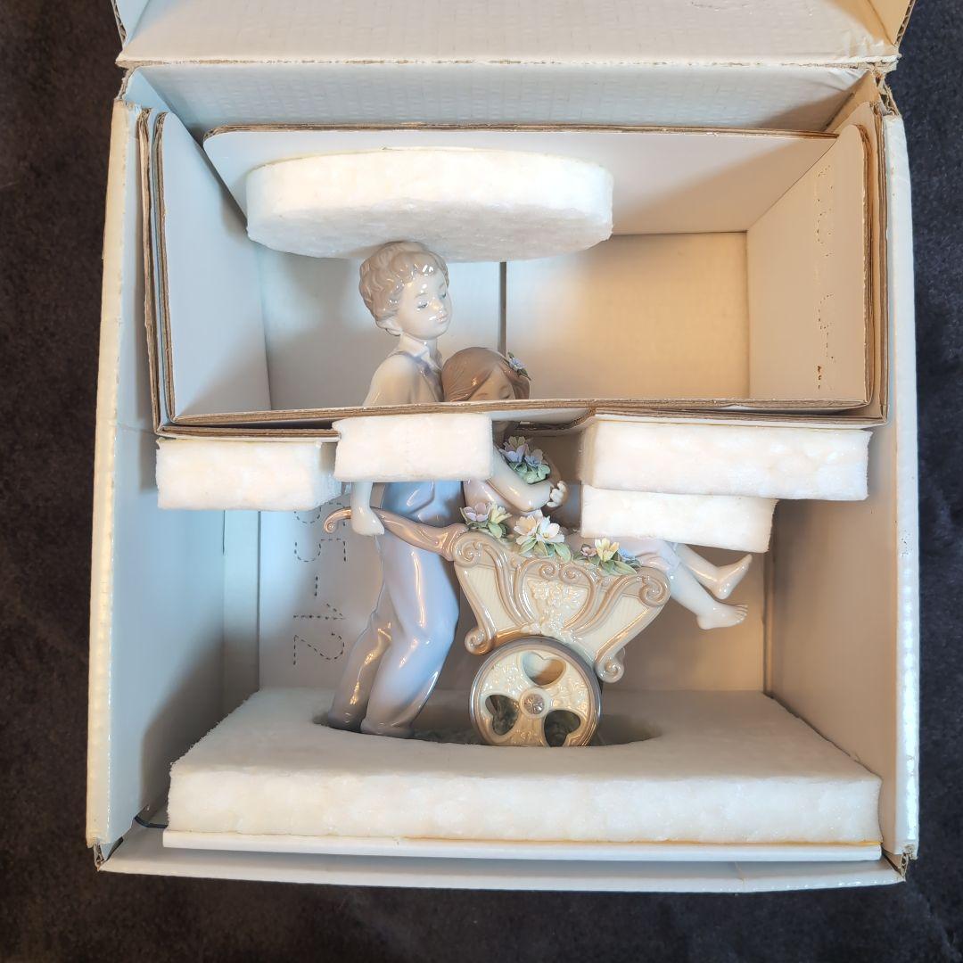 ♥LLADRO【君が好き】♥横型LLADROガラスケース背面鏡付き