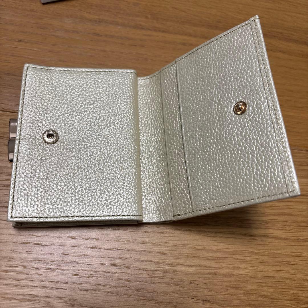 ※未使用に近い　皇居限定　がま口財布　ゴールド　牛革　箱付き