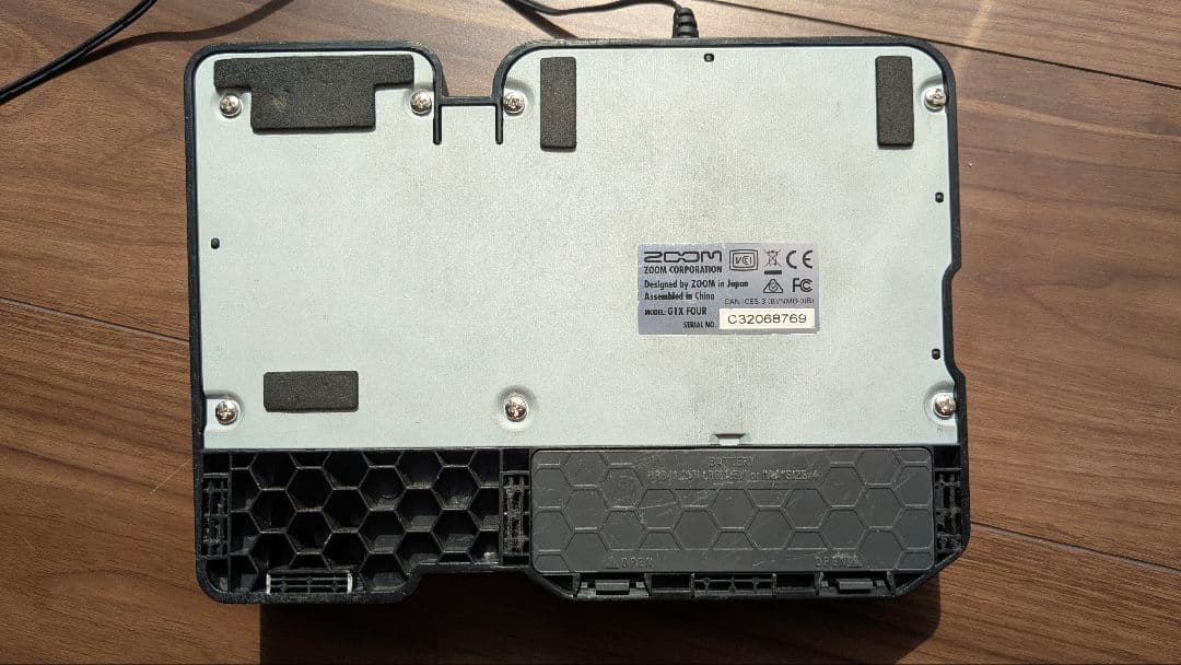 本日限り特価 ZOOM G1X FOUR エフェクター [箱無し]