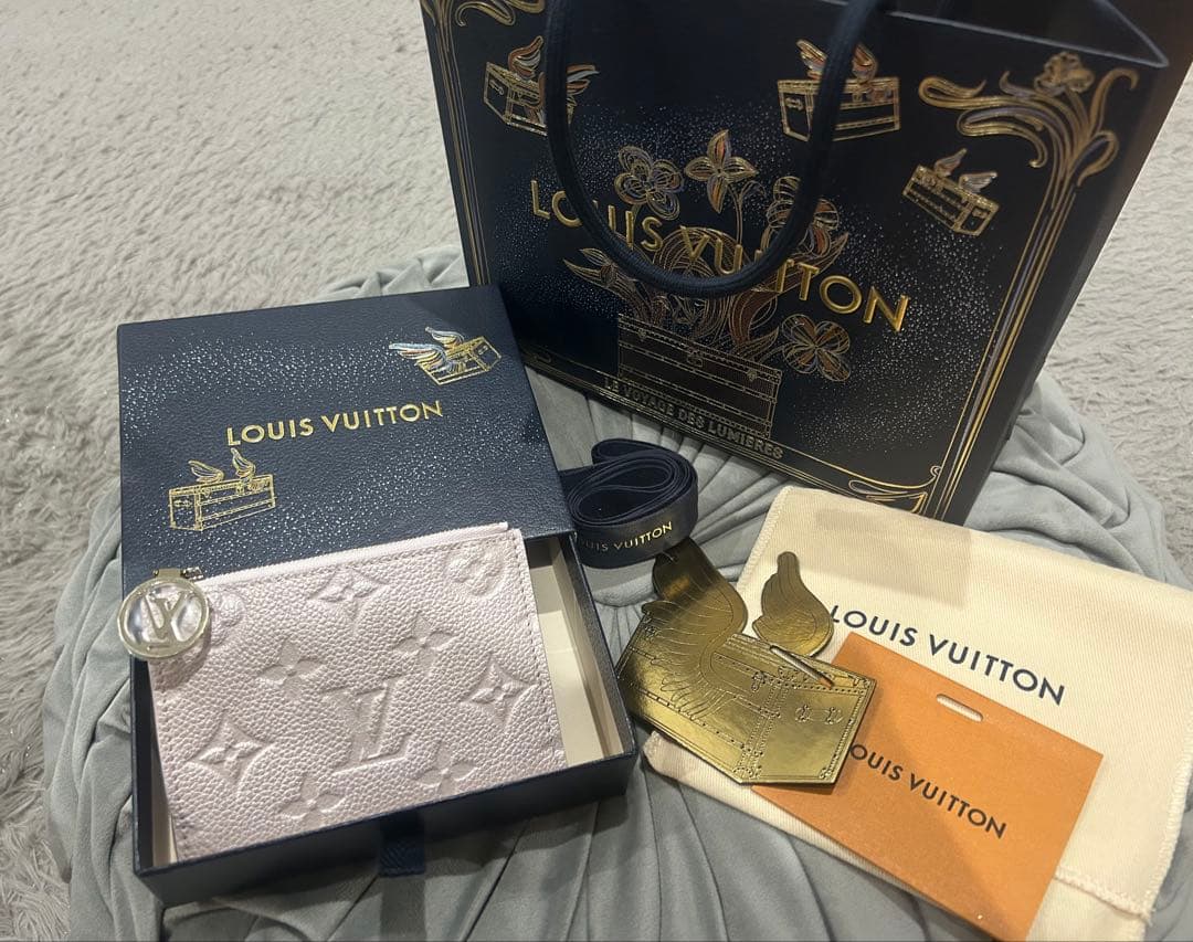 LOUIS VUITTON ポルトフォイユ・リサ 財布