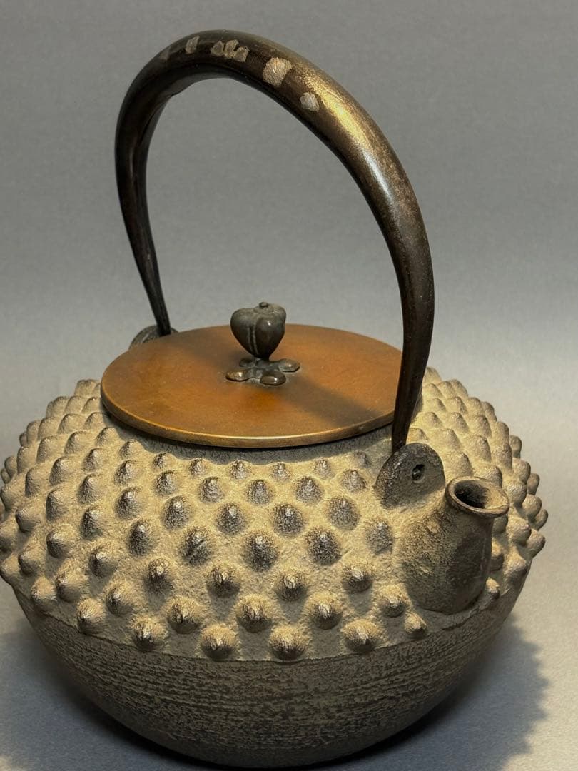 祥雲堂　鬼あられ鉄瓶