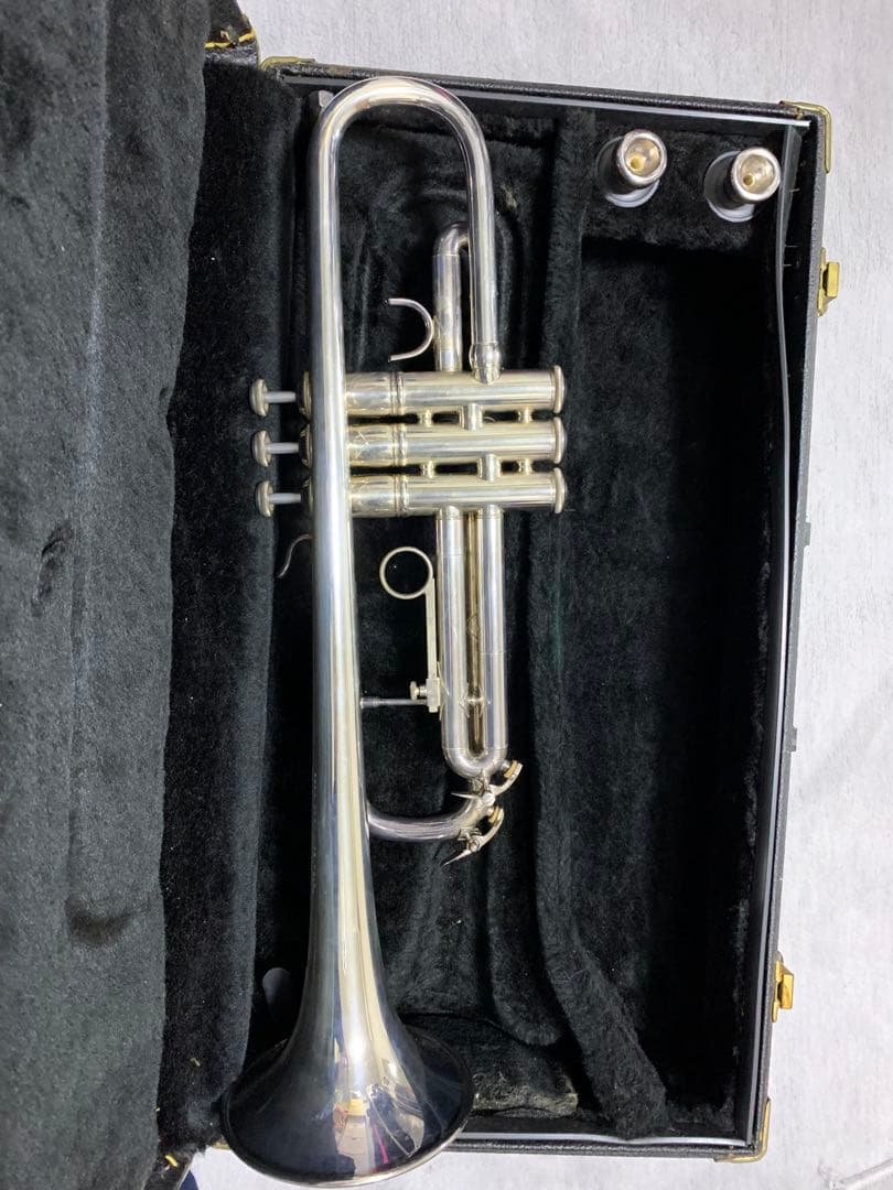 VincentBachMERCEDES トランペット 880SP ケース付き