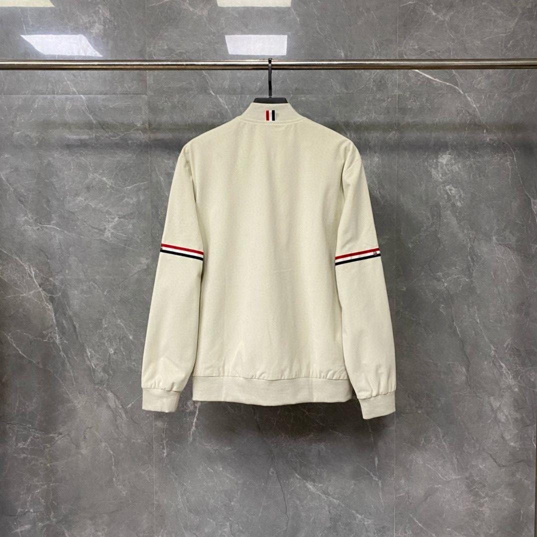 THOM BROWNE ストライプ付きクリーム色ジャンパー Mサイズ