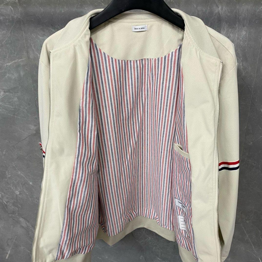 THOM BROWNE ストライプ付きクリーム色ジャンパー Mサイズ