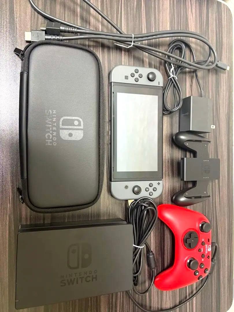 Nintendo Switch 本体 グレー 保護フィルムあり/パッド付き