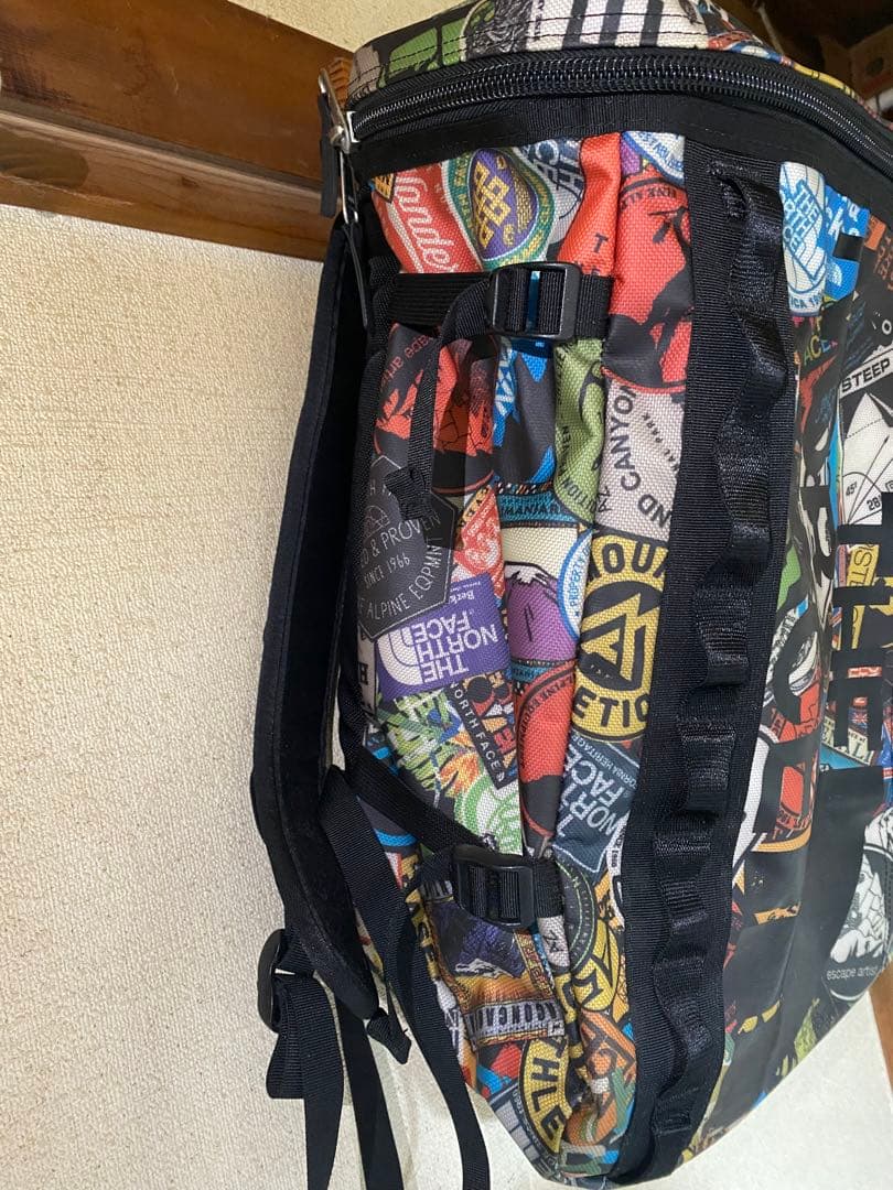 希少・廃盤THE NORTH FACE ステッカープリント ヒューズボックス