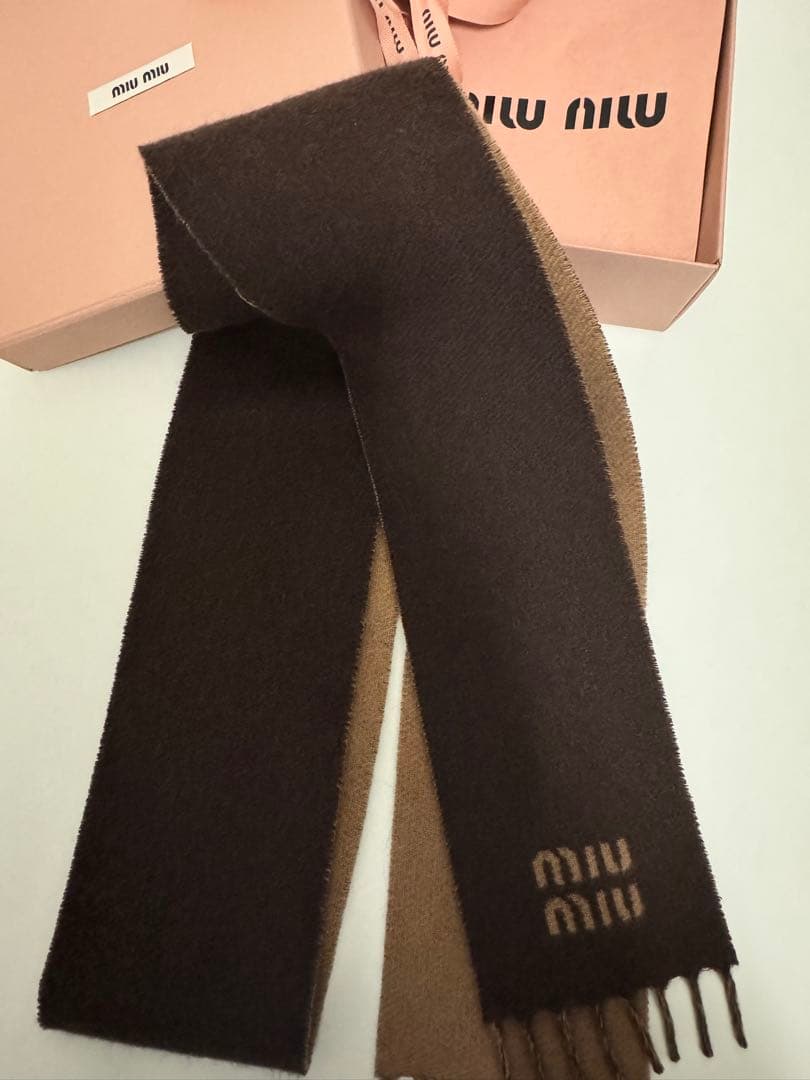 MIUMIU カシミヤスカーフ ブラウン