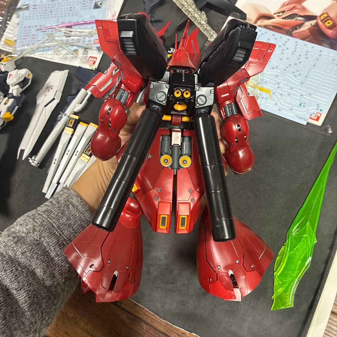 ガンプラ（説明書付き）ジャンク品　MGνガンダム+サザビー　ver.Ka セット