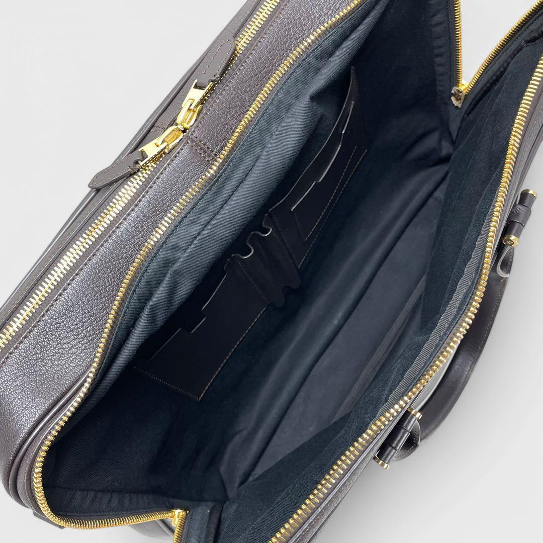 レア品✨TOM FORD トムフォード ブリーフケース ダブルファスナー 大容量