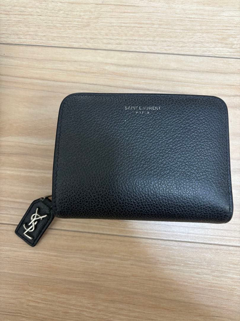 SAINT LAURENT ブラックレザー 二つ折り財布　箱あり