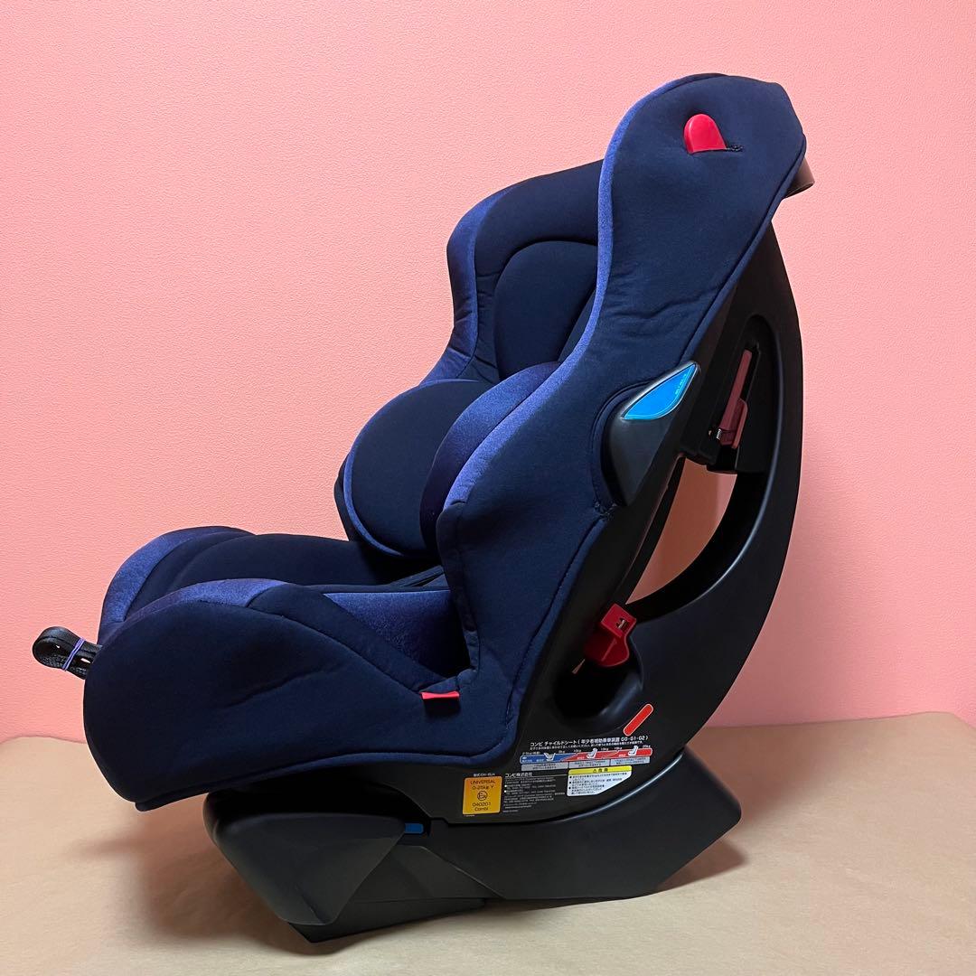 コンビ チャイルドシート　ウィゴーロング サイドプロテクション