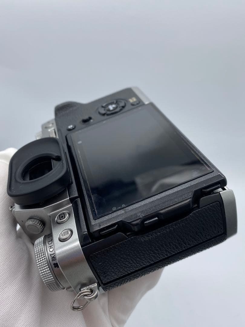 Fujifilm X-T3 ミラーレス一眼 本体と付属品