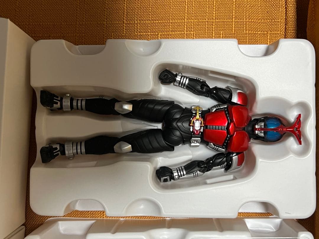 SHFiguarts真骨彫仮面ライダーカブト、ガタック2体セット