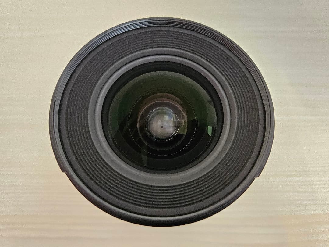 Nikon AF-S NIKKOR 20mm F1.8G ED　単焦点　大口径