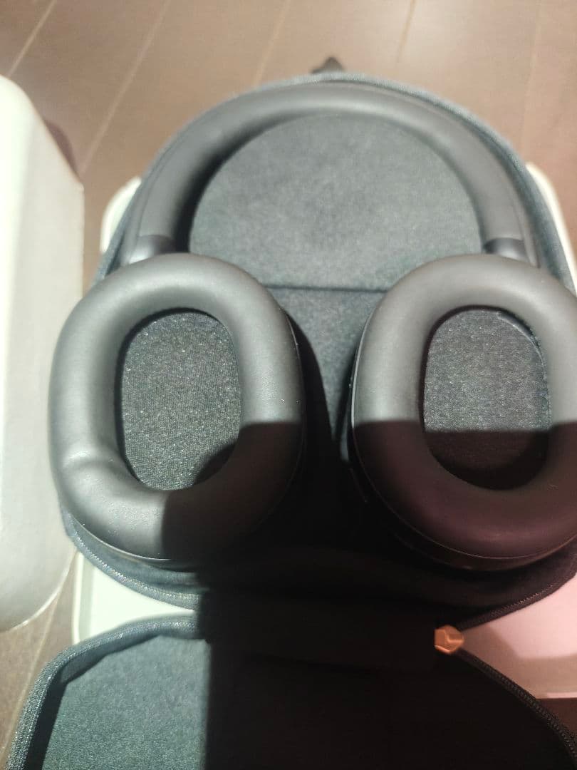 ほぼ未使用　SONY WH-1000XM5