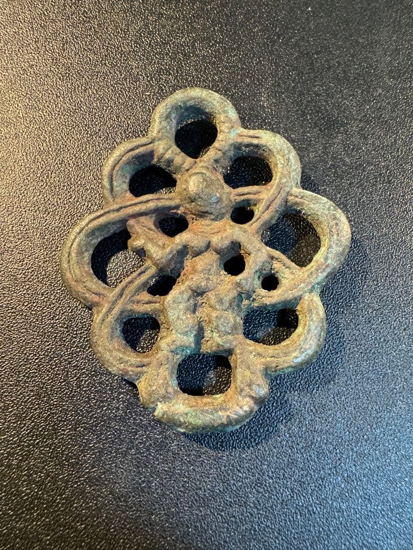 時代物 チベット仏教 古銅製 お守り 極細工 古美術骨董 金属製 詳細不明