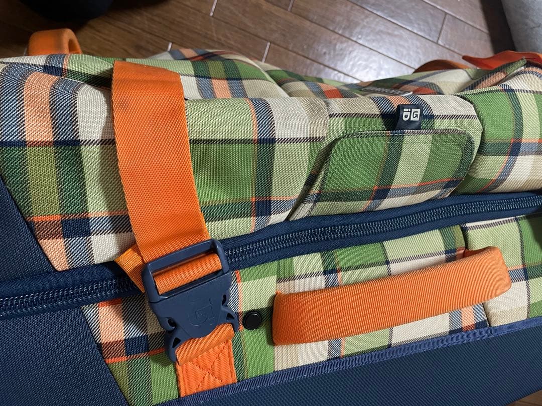 BURTOバートン　大型　キャリーバッグ　キャリーケース　ソフトケース　大容量