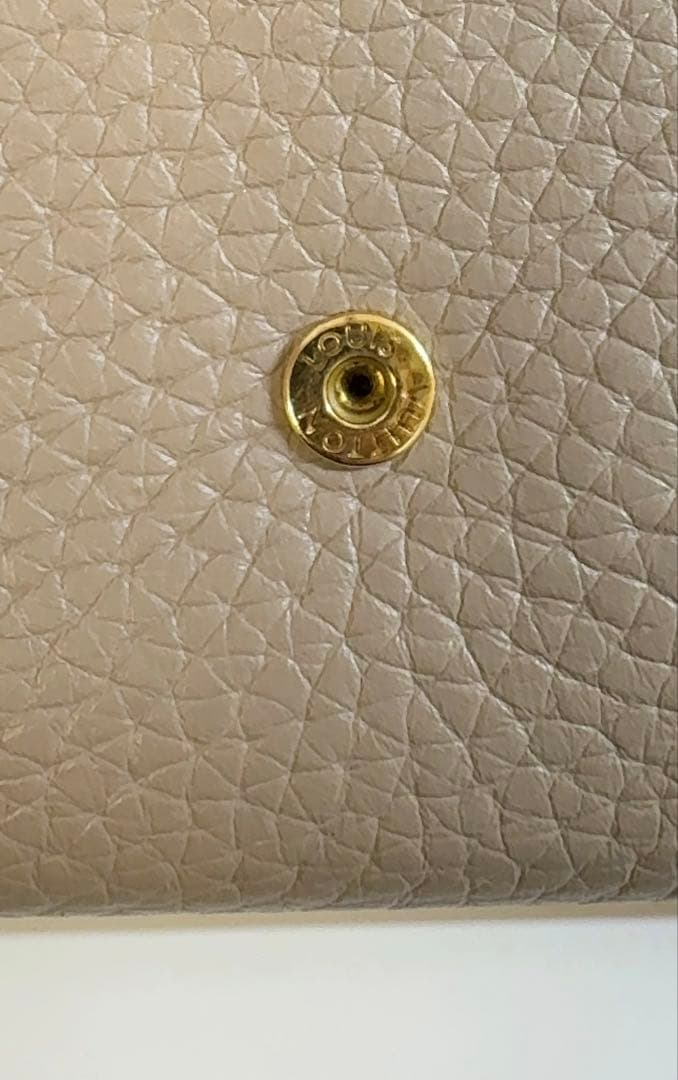 Louis Vuitton ポルトフォイユ・カプシーヌ コンパクト ガレ