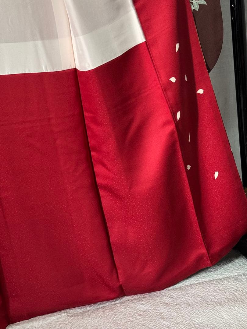 [美品] 振袖　本振袖　正絹　臙脂色　赤　礼装　成人式　卒業式　シンプル　高身長