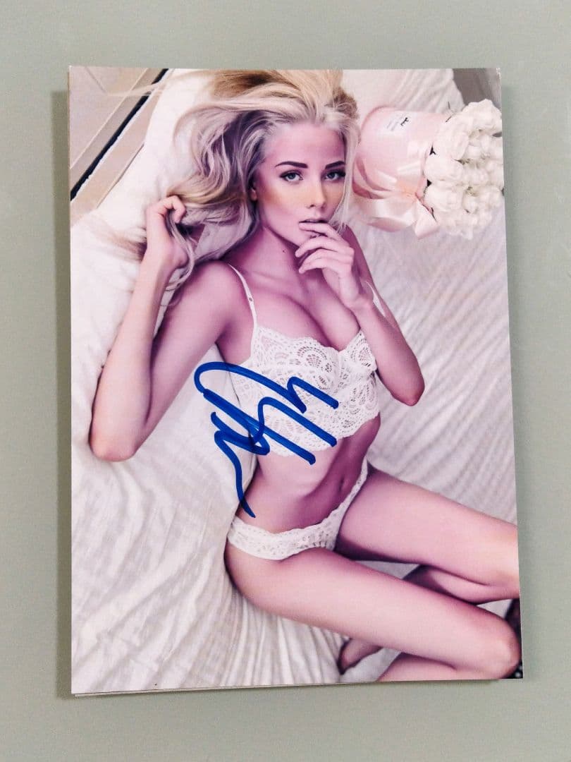 セール中…エカテリーナ・シルヤエワ直筆サイン入り2Lサイズ写真