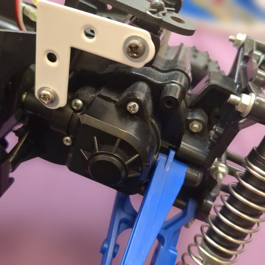 ジャンク品　セイントドラゴンボディ　シャーシ不明（ミキシング）