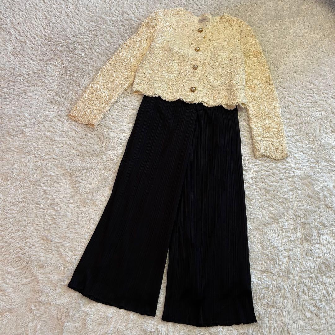 美品⭐︎MELROSE LA-BREA リボンヤーンレースセットアップ　花モチーフ