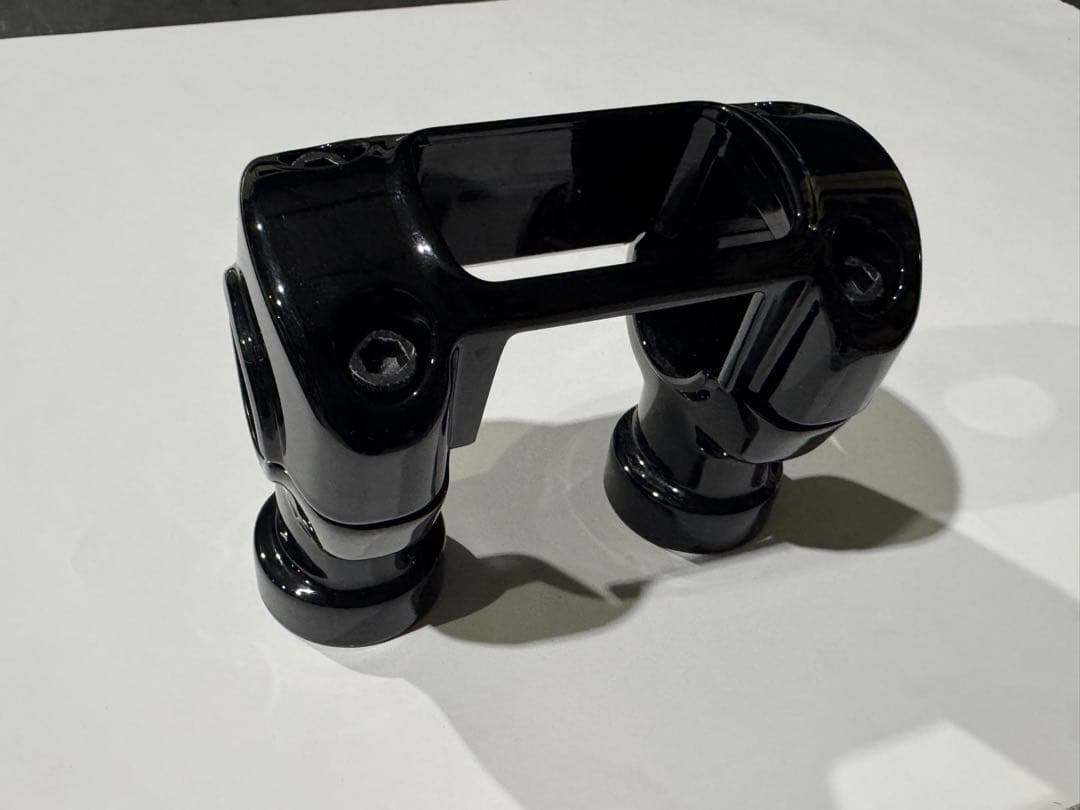 【純正】ハンドルバーライザー＆クランプキット グロスブラック ハーレー純正